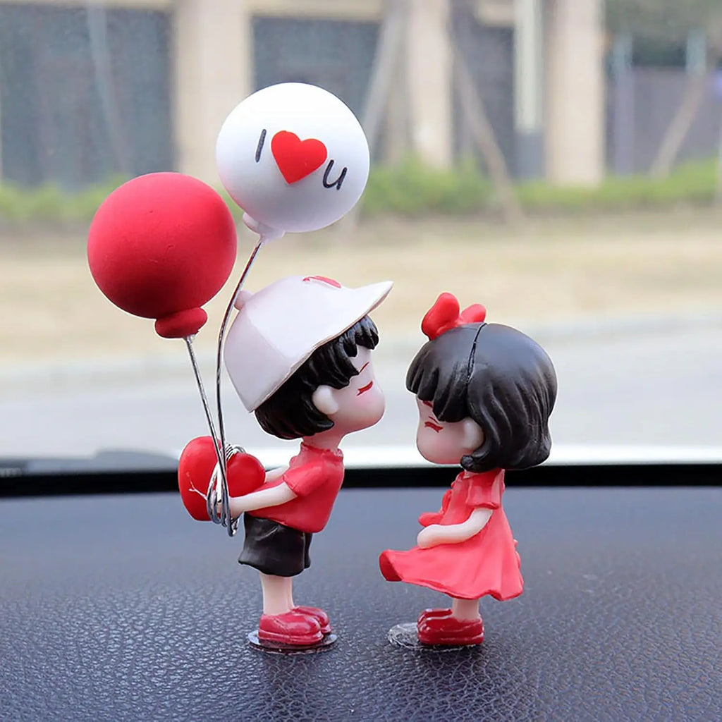 Cute Couple Car Dashboard Decorations, Lovely Couple Kiss Cartoon Figurines Car Ornament, Resin Material Boy Girl Car Interior Decoration with Balloon for Car Dashboard Gifts,Summervibes