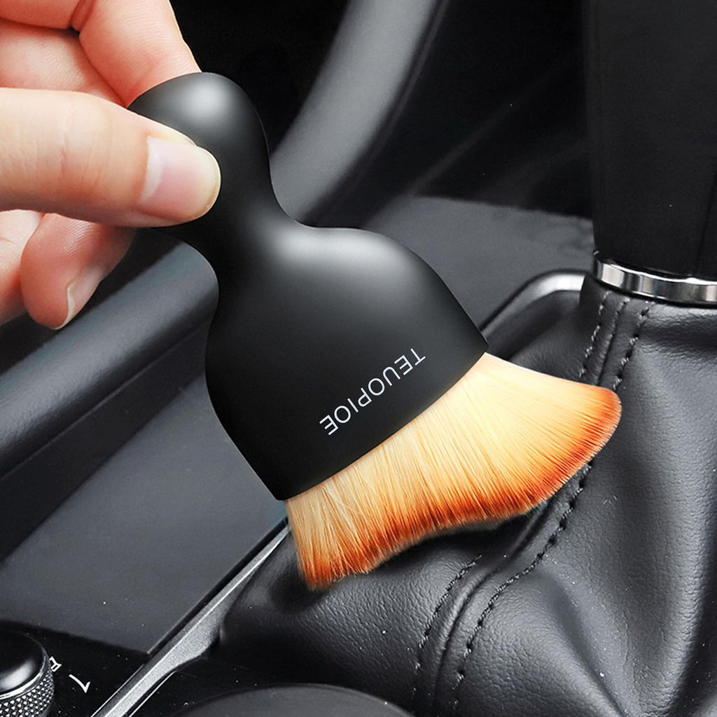 Professional Car Interior Cleaning Brush - Soft Hair Detailing Tool for Dusting Air Vents and Surfaces (Brown)