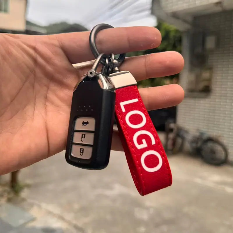 Customized Stylish Suede Keychains Unisex Retro Personalized Car Logo Keychains Fun Car Accessories Pure Color Buckle Suede Leather Material Car Logo Metal Key Chain Pendant